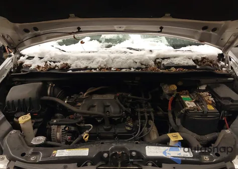 2010 Chrysler Town & Country Touring из США, поврежденный, VIN 2A4RR5D12AR271771